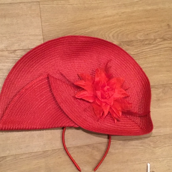 Women’s 2 Piece Derby Hats - Fascinator Hats - Picture 3 of 5